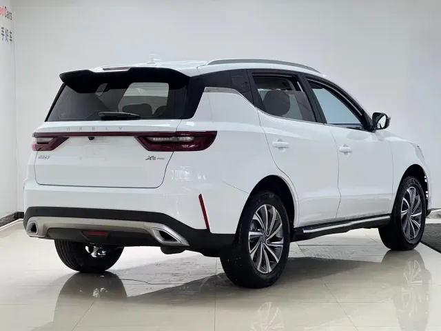 Geely Vision X6 — Фото автомобиля 4