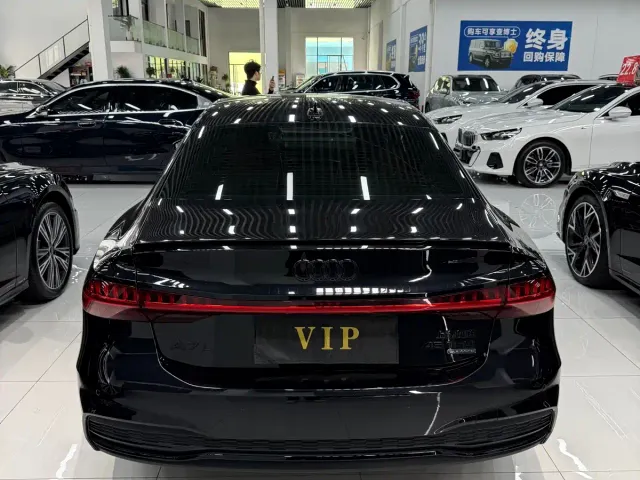 Audi A7L — Фото автомобиля 7