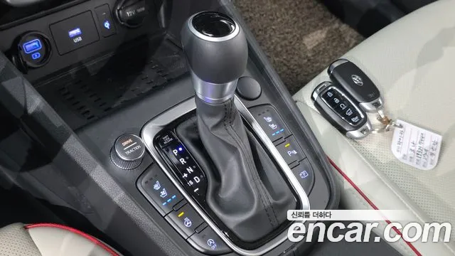 Hyundai Kona Новый Kona Бензин 1.6 турбо 2WD — Фото автомобиля 9