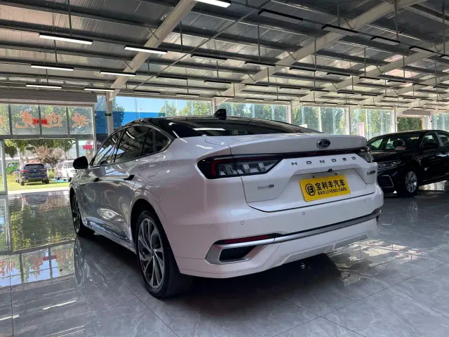 Ford Mondeo — Фото автомобиля 3