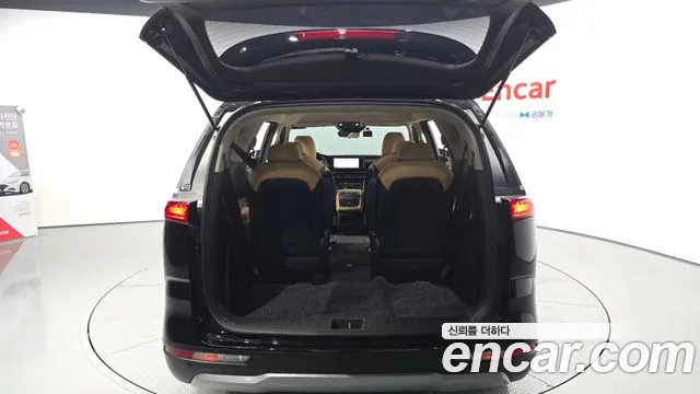 Kia Carnival Generation 4 — Фото автомобиля 19