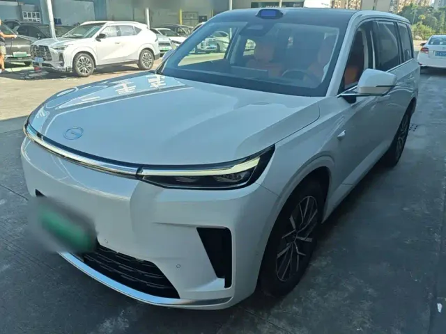 Фотография автомобиля — GAC Trumpchi Xiangwang S9