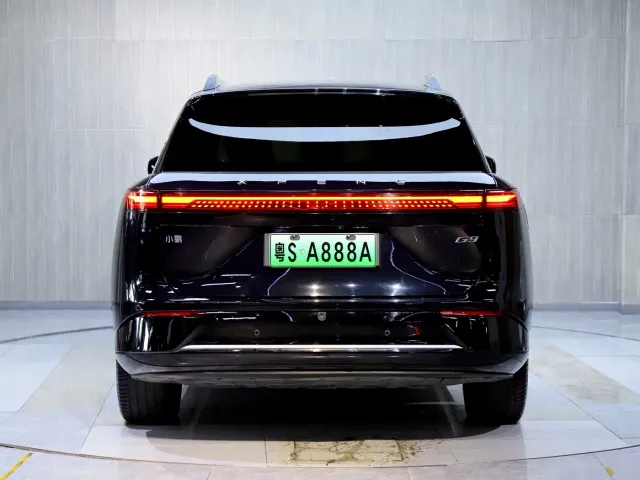 Xpeng G9 — Фото автомобиля 6