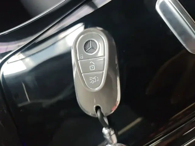 Mercedes-Benz C-Class — Фото автомобиля 8