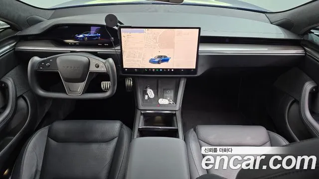 Tesla Model S — Фото автомобиля 6