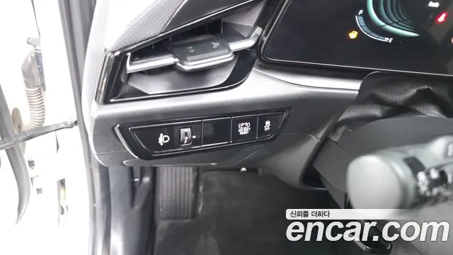 Kia Niro The All New Niro Prestige — Фото автомобиля 17