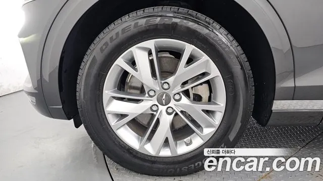 Genesis GV70 — Фото автомобиля 5