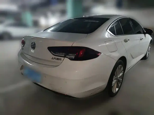Buick Regal — Фото автомобиля 6