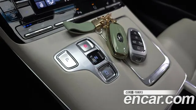 Hyundai Grandeur Grandeur (New) Hybrid — Фото автомобиля 12