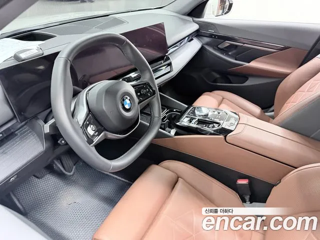 BMW 5-Series 5 серия (G60) — Фото автомобиля 11
