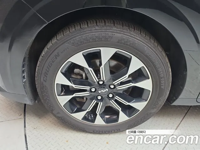 Kia Carnival 4th Gen — Фото автомобиля 5