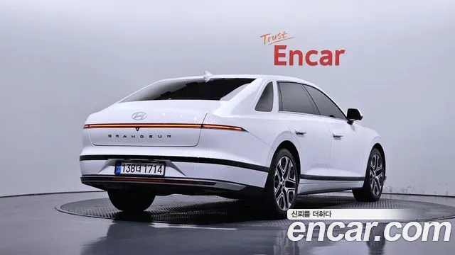 Hyundai Grandeur GN7 — Фото автомобиля 2