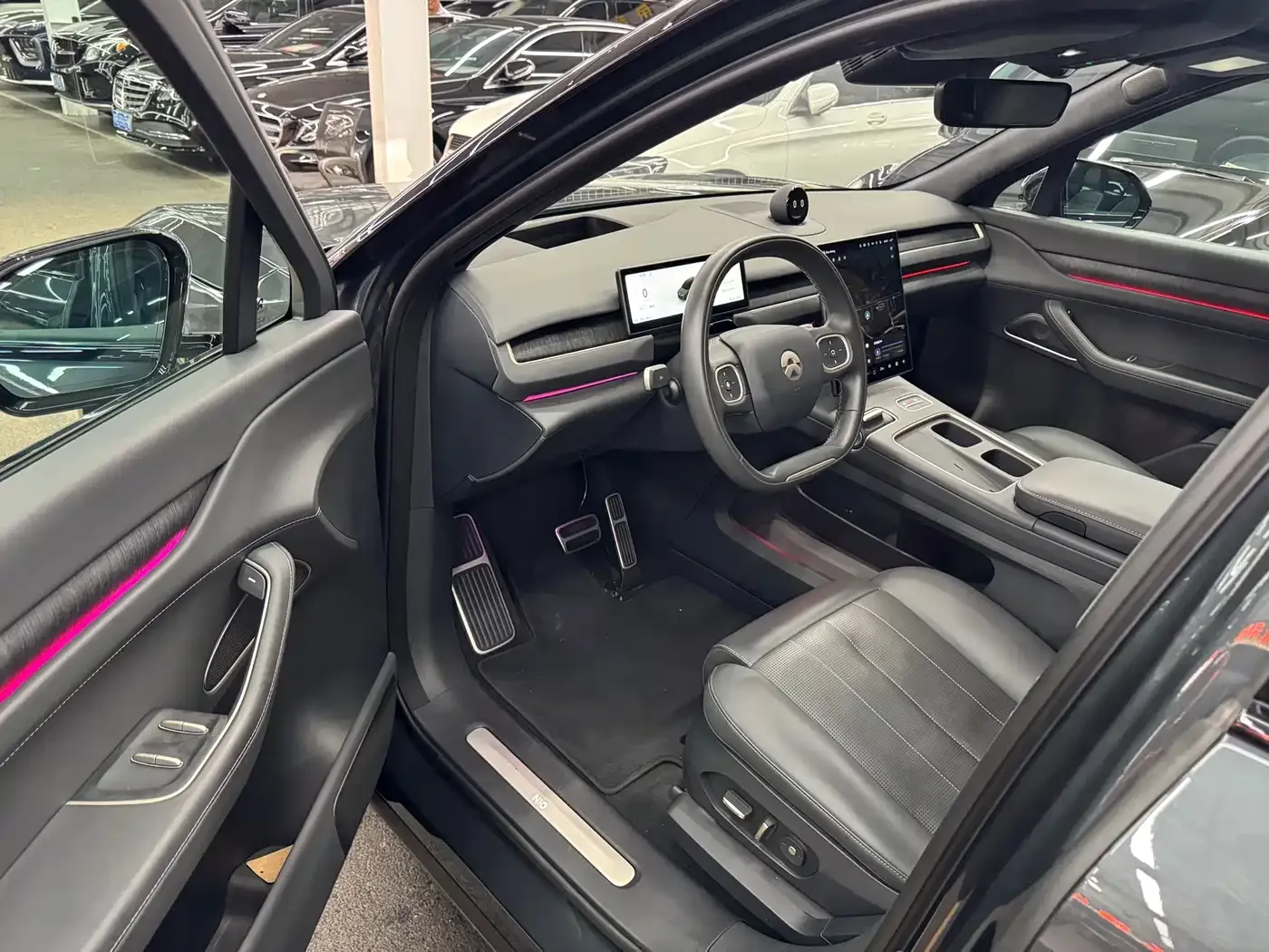 NIO NIO ES8 2023 75kWh — Фото автомобиля 8