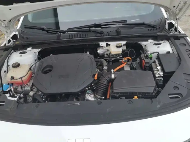 Geely Galaxy L6 — Фото автомобиля 10