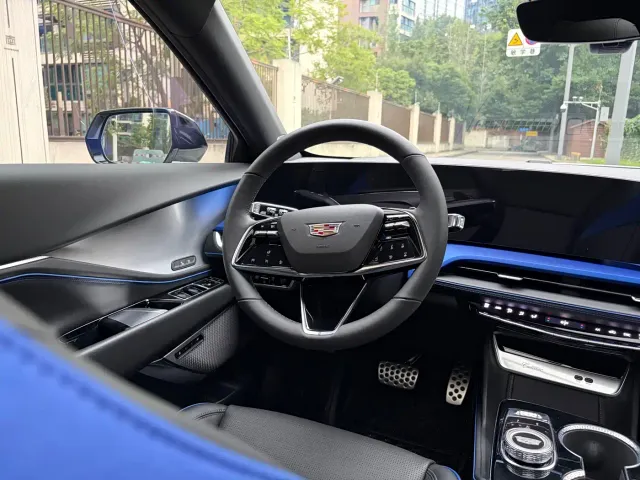 Cadillac GT4 — Фото автомобиля 19