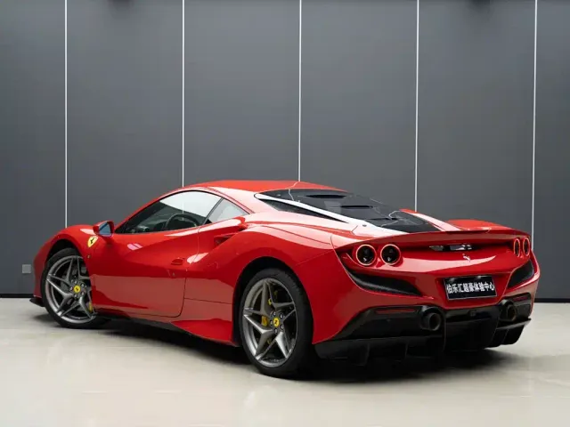 Ferrari F8 — Фото автомобиля 6
