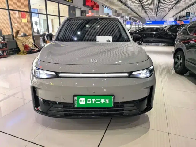 Leapmotor C10 — Фото автомобиля 2