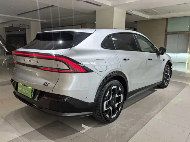 Xpeng G7 — Фото автомобиля 5