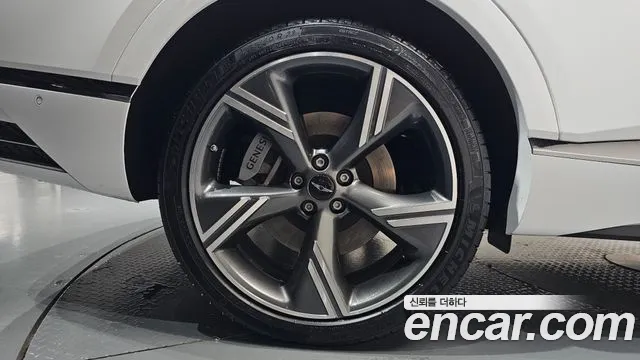 Genesis GV80 — Фото автомобиля 6
