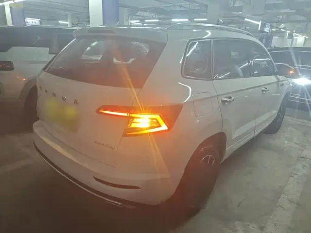 Škoda Karoq 2022 TSI280 Luxury — Фото автомобиля 6
