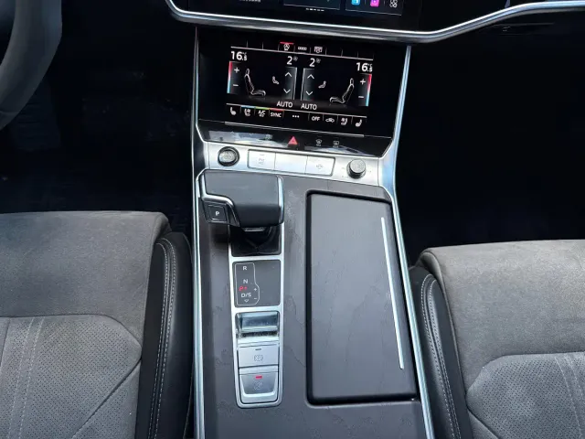Audi A6L — Фото автомобиля 10