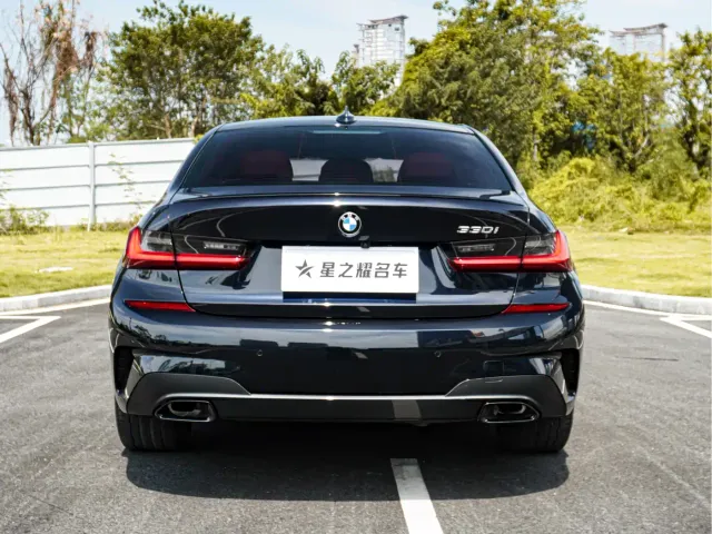 BMW 3 Series — Фото автомобиля 8