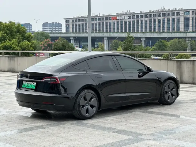 Tesla Model 3 2022 Model Rear-Wheel Drive Version — Фото автомобиля 4