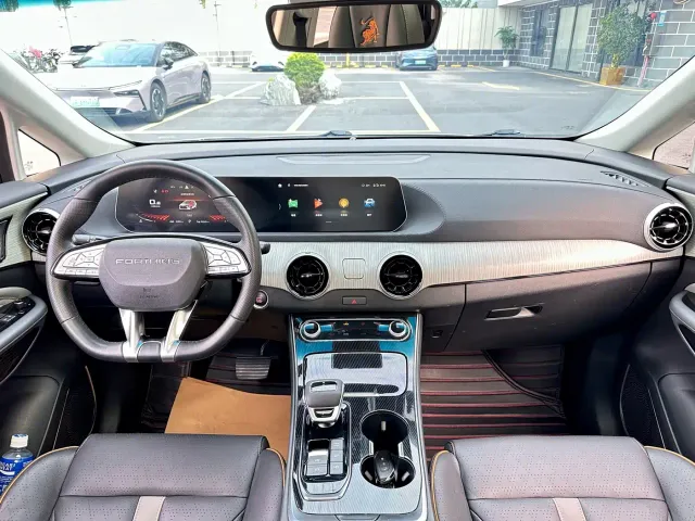 Forthing Yacht — Фото автомобиля 24