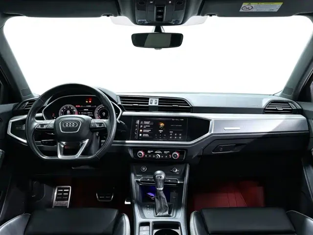 Audi Q3 — Фото автомобиля 10