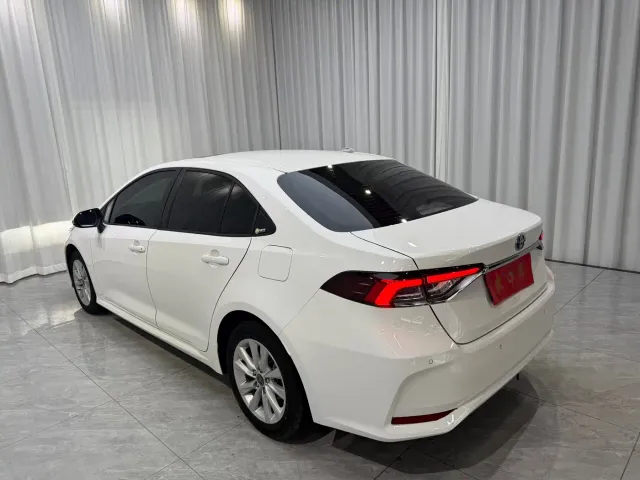 Toyota Corolla — Фото автомобиля 6