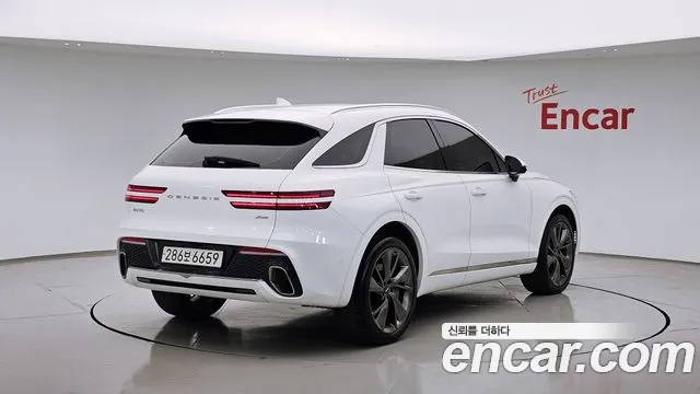 Genesis GV70 2.5T Бензин AWD — Фото автомобиля 2