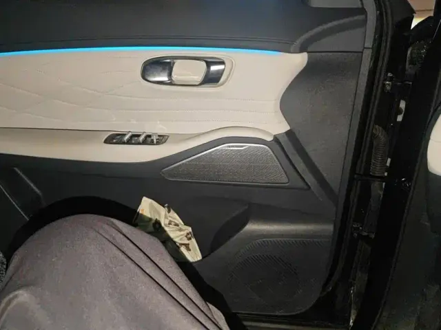 Geely Galaxy Starship 7 EM-i — Фото автомобиля 7