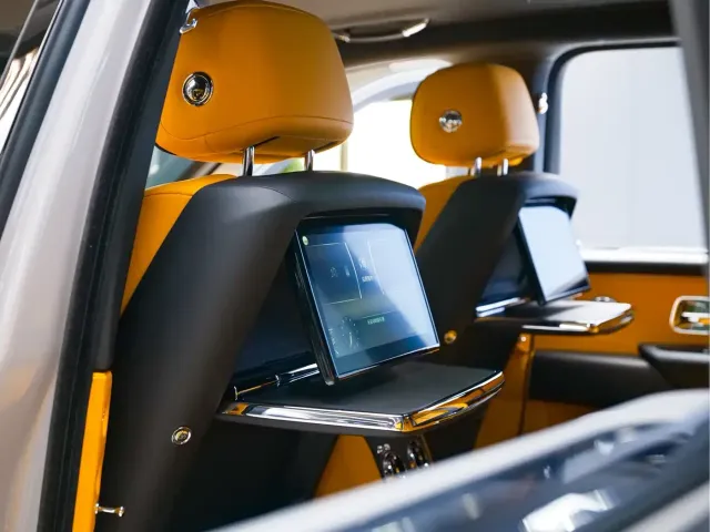 Rolls-Royce Cullinan — Фото автомобиля 20
