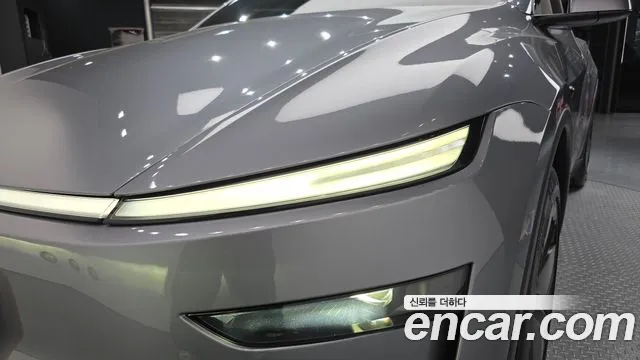 Tesla Model Y — Фото автомобиля 19