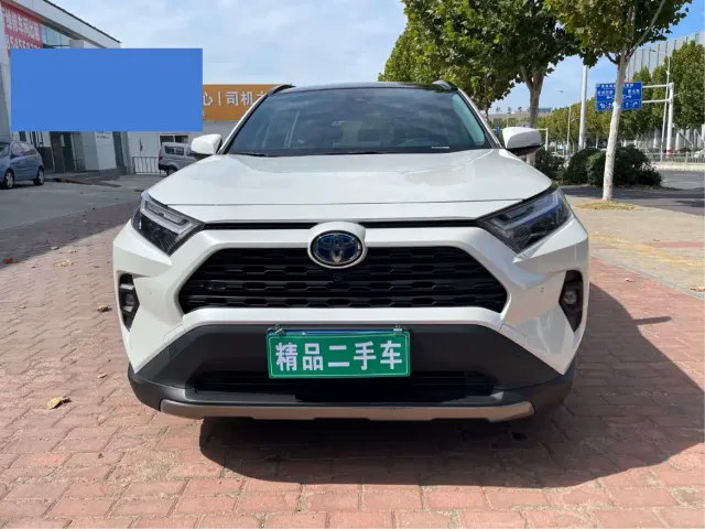 Toyota RAV4 — Фото автомобиля 2