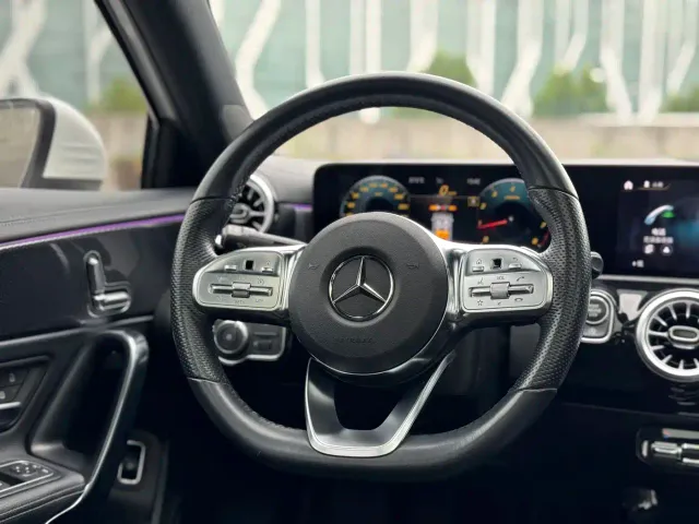 Mercedes-Benz A-Class — Фото автомобиля 16