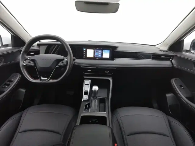 Roewe i5 — Фото автомобиля 5