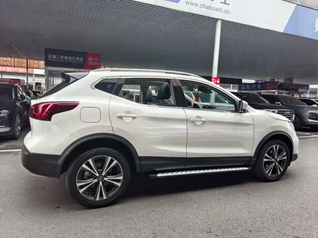 Nissan Qashqai — Фото автомобиля 4