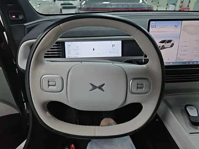 Xpeng G6 — Фото автомобиля 10