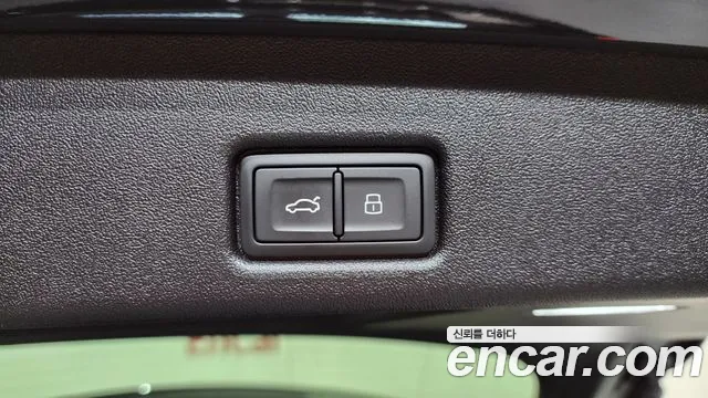 Audi Q5 45 TFSI quattro S Line — Фото автомобиля 29