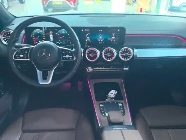 Mercedes-Benz GLB-Class — Фото автомобиля 9