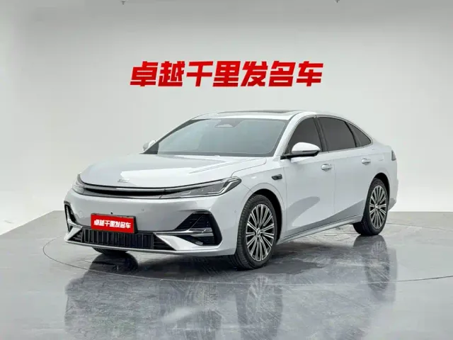 Фотография автомобиля — Geely Galaxy A7