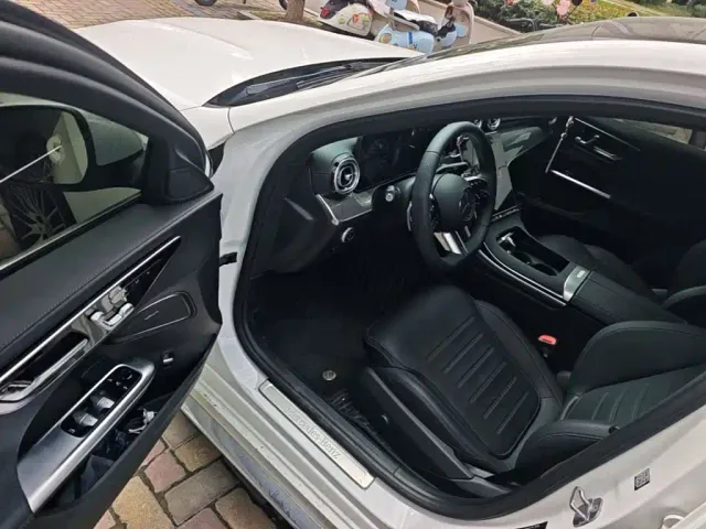 Mercedes-Benz C-Class — Фото автомобиля 15