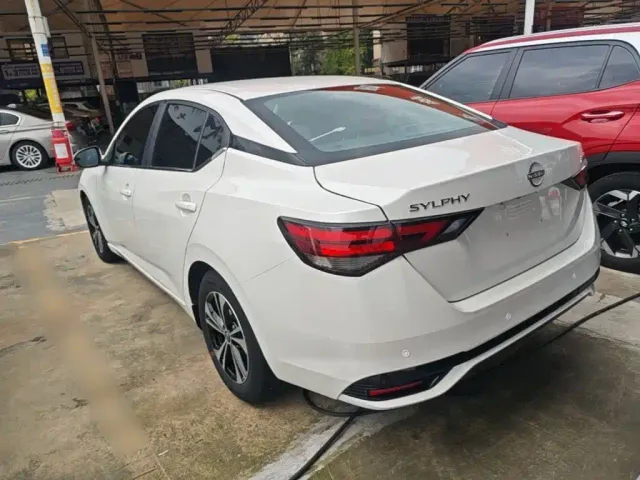 Nissan Sylphy — Фото автомобиля 4