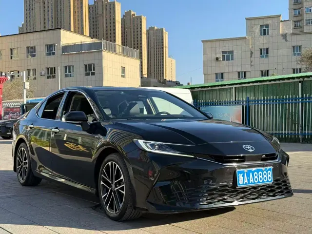 Фотография автомобиля — Toyota Camry