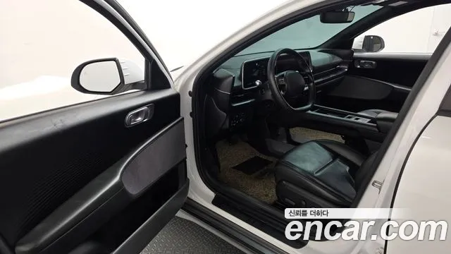 Hyundai Ioniq 6 — Фото автомобиля 10