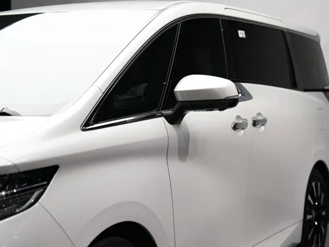 Toyota Alphard — Фото автомобиля 5
