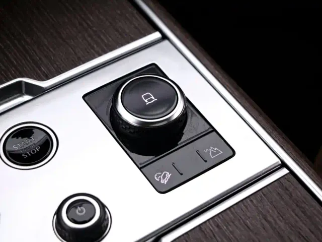 Land Rover Range Rover — Фото автомобиля 11