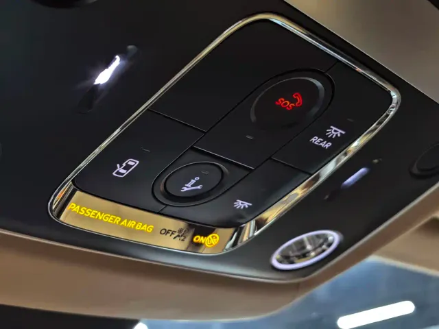 Bentley Flying Spur — Фото автомобиля 26