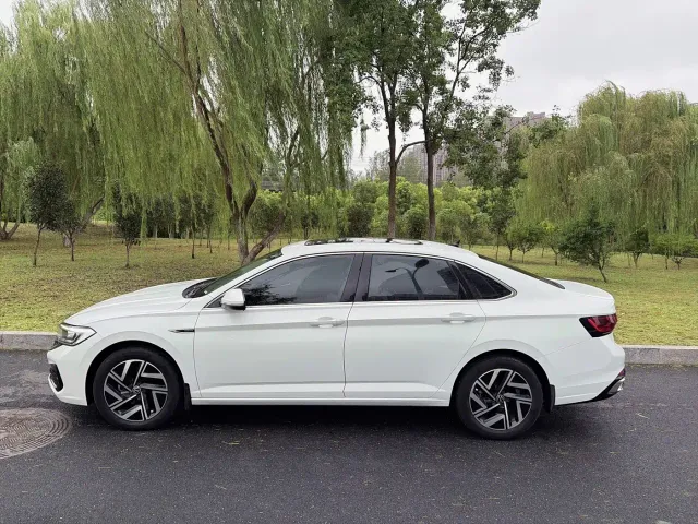 Volkswagen Sagitar — Фото автомобиля 4